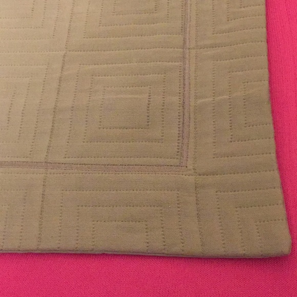 Fieldcrest Classic Placemats (Set of 5) - Picture 9 of 13